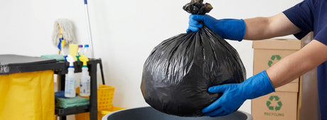 Sacs poubelle professionnels : comment choisir le bon sac selon vos déchets ?